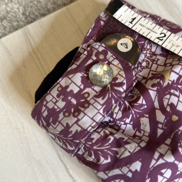 Roxy Limited Edition Hooded Snowboard Jacket Size Large - Picture 14 of 14